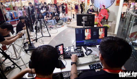 TP.HCM có siêu thị online do AI livestream bán hàng