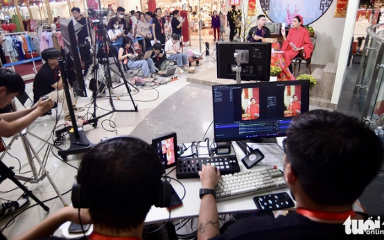 TP.HCM có siêu thị online do AI livestream bán hàng
