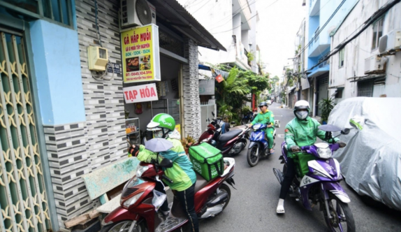 Quán trong hẻm kể chuyện bán gà hấp, cơm chiên trên ứng dụng